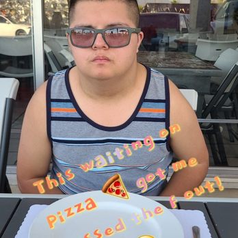 Alfonso´S Pizza - 15 mins was too long for him - Italian Near Me - Ensenada, BCN