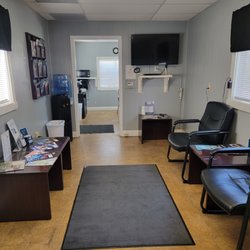 Redding Freightliner - Driver's Lounge