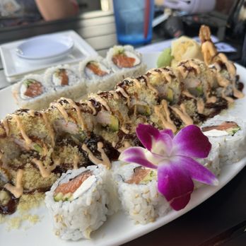 unisushi - Philadelphia Roll Crunchy Caterpillar Roll - Sushi Bars Near Me - Chula Vista, California unisushi - Philadelphia Roll Crunchy Caterpillar Roll - Sushi Bars Near Me - Chula Vista, California