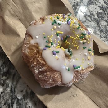 Parlor Doughnuts - Donuts Near Me - Fishers, Indiana Parlor Doughnuts - Donuts Near Me - Fishers, Indiana