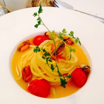 Le Second Degré - Pasta with mussels and tomato - Italian Near Me - Brussels, BRU Le Second Degré - Pasta with mussels and tomato - Italian Near Me - Brussels, BRU