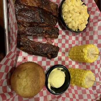 Famous Dave's - St. Louis Style Spare Ribs - Barbeque Near Me - Doral, Florida Famous Dave's - St. Louis Style Spare Ribs - Barbeque Near Me - Doral, Florida