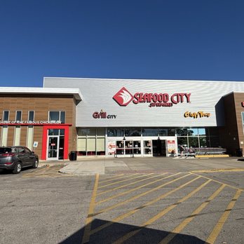 Jollibee - Outside - Fast Food Near Me - Chicago, Illinois Jollibee - Outside - Fast Food Near Me - Chicago, Illinois