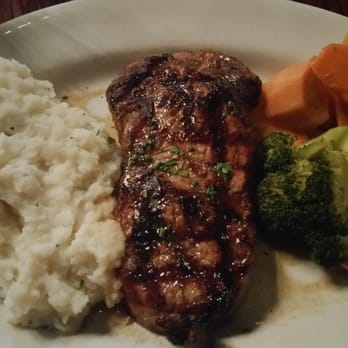 Jimmy's Charhouse - New York strip steak - Steakhouses Near Me - Elgin, Illinois Jimmy's Charhouse - New York strip steak - Steakhouses Near Me - Elgin, Illinois