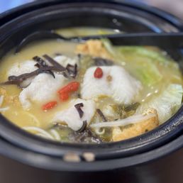 Golden Hot and Sour Rice Noodles / 金汤米线