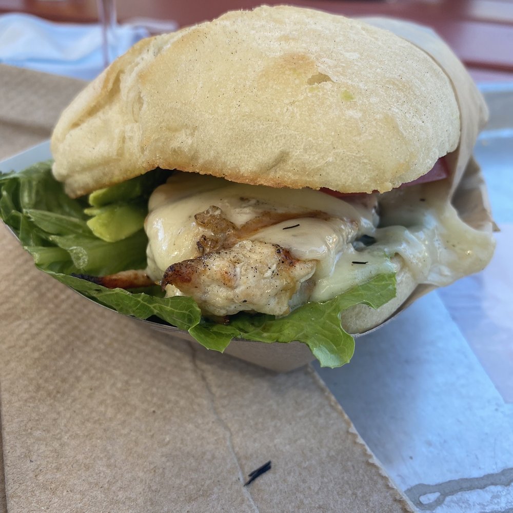 Gott's St. Helena - California Chicken sandwich - Burgers Near Me - Saint Helena, California