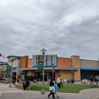 Toronto Premium Outlets - Shopping Centers Near Me - Halton Hills, Ontario Toronto Premium Outlets - Shopping Centers Near Me - Halton Hills, Ontario