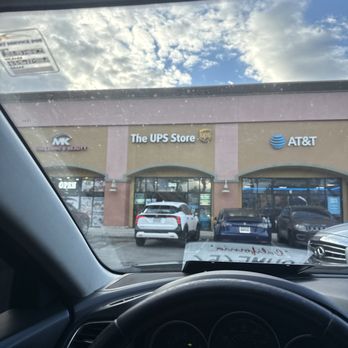 The UPS Store - Shipping Centers Near Me - Buena Park, California
