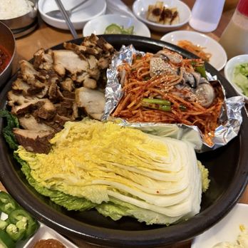 Pine Tree House - Kul Bossam - Korean Near Me - Sacramento, California Pine Tree House - Kul Bossam - Korean Near Me - Sacramento, California