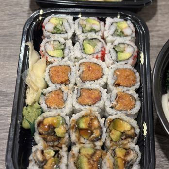 New Ginza - Maki Combo - Sushi Bars Near Me - Watertown, Massachusetts New Ginza - Maki Combo - Sushi Bars Near Me - Watertown, Massachusetts