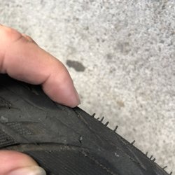 Felipe's Bike Shop - Glass stuck in my tube