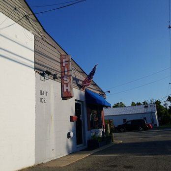 Deans Seafood - Seafood Markets Near Me - Bay Shore, New York Deans Seafood - Seafood Markets Near Me - Bay Shore, New York