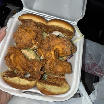 Dave's Hot Chicken - Chicken Shop Near Me - Richmond, Virginia Dave's Hot Chicken - Chicken Shop Near Me - Richmond, Virginia