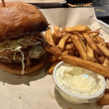 Abridged Beer - Cheeseburger - Burgers Near Me - Knoxville, Tennessee Abridged Beer - Cheeseburger - Burgers Near Me - Knoxville, Tennessee