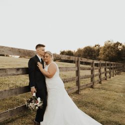 Shelby Clowers Photography - Wedding Photo