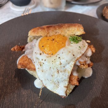 Podmore - chicken and biscuit - Cocktail Bars Near Me - Honolulu, Hawaii Podmore - chicken and biscuit - Cocktail Bars Near Me - Honolulu, Hawaii
