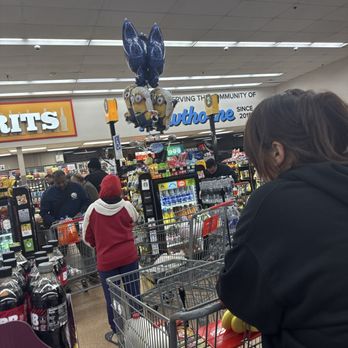 Superior Grocers - This store always only has two open registered they need more workers in here for sure I dislike coming to this store for this exact reason - Grocery Near Me - Hawthorne, California