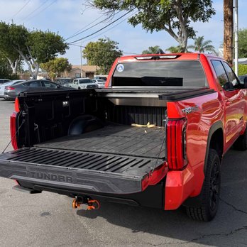 OuO Pickup Cover - Tundra 5.5ft Power Retractable Bed Cover - Auto Parts & Supplies Near Me - Norwalk, California OuO Pickup Cover - Tundra 5.5ft Power Retractable Bed Cover - Auto Parts & Supplies Near Me - Norwalk, California