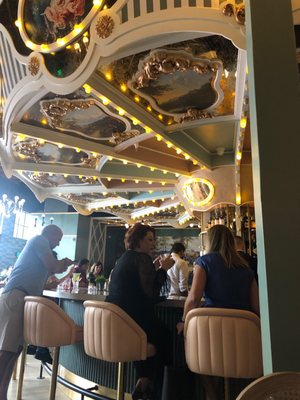 Wilma's Carousel Bar by null