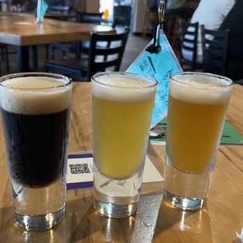 Kauai Beer Company - Sampler of beer - Breweries Near Me - Lihue, Hawaii Kauai Beer Company - Sampler of beer - Breweries Near Me - Lihue, Hawaii