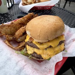 Double classic with bacon and extra cheese. Onion rings were crazy good. Burger was phenomenal Double classic with bacon and extra cheese. Onion rings were crazy good. Burger was phenomenal
