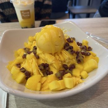 Mango Mango Dessert - Desserts Near Me - Denver, Colorado
