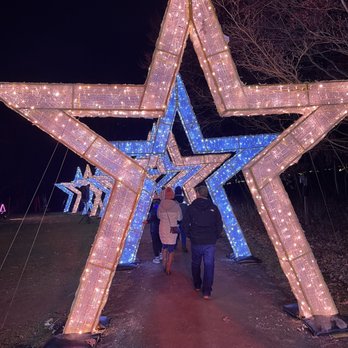 Pittsburgh Botanic Garden - Outdoor light display - Botanical Gardens Near Me - Oakdale, Pennsylvania Pittsburgh Botanic Garden - Outdoor light display - Botanical Gardens Near Me - Oakdale, Pennsylvania