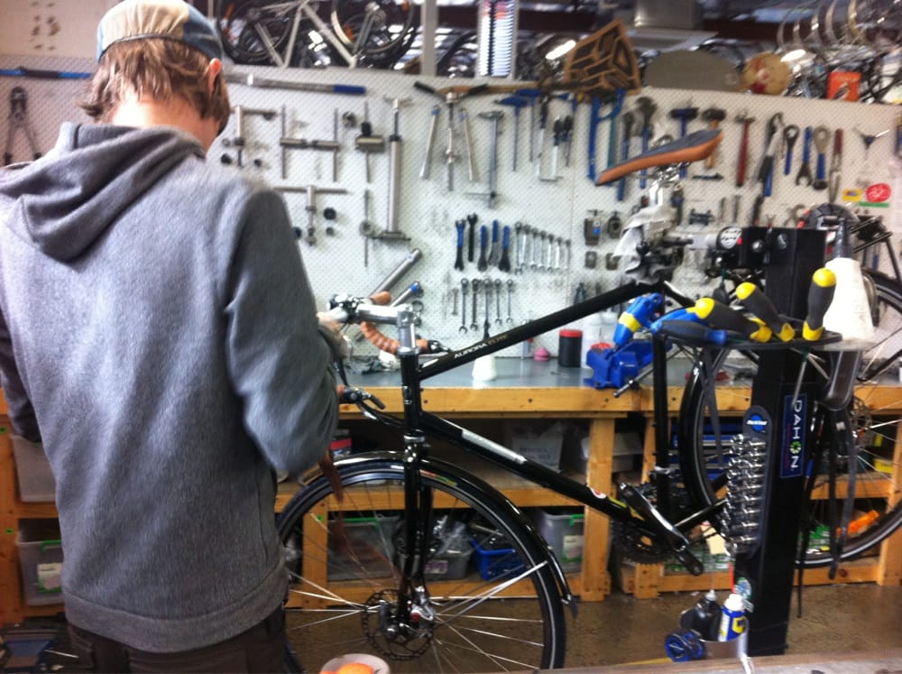 genesis high tide beach cruiser