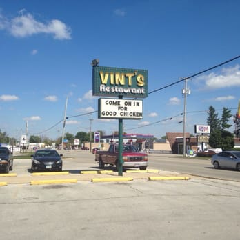 Vint's Family Restaurant - cars in parking lot - Restaurants Near Me - Greenville, Ohio Vint's Family Restaurant - cars in parking lot - Restaurants Near Me - Greenville, Ohio