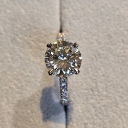 GVS Jewelers - Custom Made 18Kw Diamond Engagement ring.