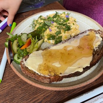 Etapa - Omelette with herbs - Cafes Near Me - Karlín, Puerto Rico