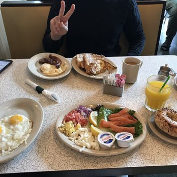 Howley's Restaurant - Diners Near Me - West Palm Beach, Florida