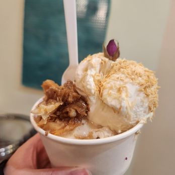 Kinrose Creamery - Walnut Baklava and Konafa - Ice Cream & Frozen Yogurt Near Me - Pasadena, California Kinrose Creamery - Walnut Baklava and Konafa - Ice Cream & Frozen Yogurt Near Me - Pasadena, California