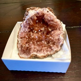 Rock Decor - Pink amethyst - Gemstones & Minerals Near Me - Reno, Nevada Rock Decor - Pink amethyst - Gemstones & Minerals Near Me - Reno, Nevada