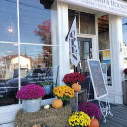 Valley Bread and Bounty - November entrance decorations
