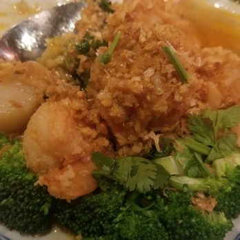 Koon Thai Kitchen - Garlic Shrimp and Scallop (Really Good!!) - Thai Near Me - Concord, California Koon Thai Kitchen - Garlic Shrimp and Scallop (Really Good!!) - Thai Near Me - Concord, California