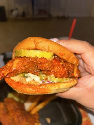 Dave's Hot Chicken by null