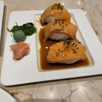 Niparaya Bar - Salmon - Bars Near Me - San Jose del Cabo, BCS