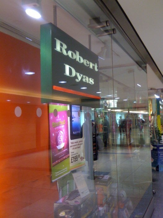 ROBERT DYAS Updated April 2024 1619 Canada Square, London, United