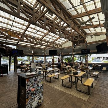 Long Doggers-Cocoa Beach - Outdoor patio - American Near Me - Cocoa Beach, Florida Long Doggers-Cocoa Beach - Outdoor patio - American Near Me - Cocoa Beach, Florida