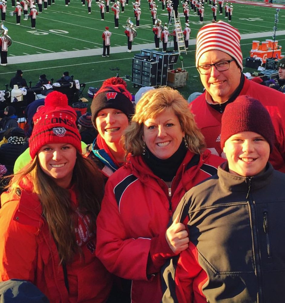 CARPET PLUS Updated May 2024 5100 W Lincoln Ave, Milwaukee