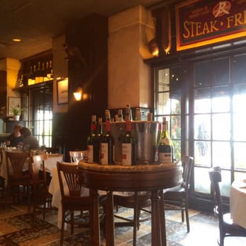Mon Ami Gabi - inside - French Near Me - Chicago, Illinois