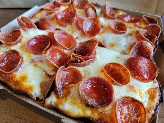 Steel Pan Pizza by null