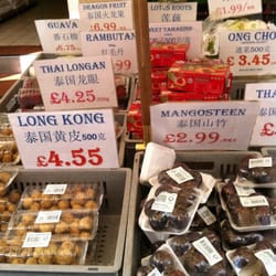 New Loon Moon Supermarket - Yummy tropical fruits