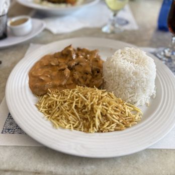 Confeitaria Colombo - Beef stroganoff - Cafes Near Me - Rio de Janeiro, RJ