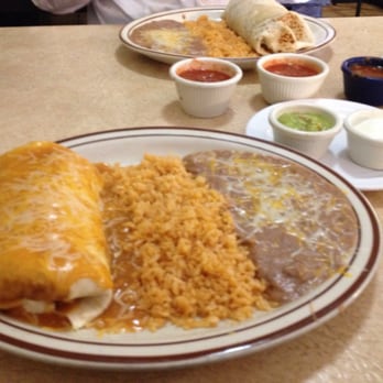 Dos Amigos - Chicken and rice burrito - Mexican Near Me - Spokane Valley, Washington Dos Amigos - Chicken and rice burrito - Mexican Near Me - Spokane Valley, Washington