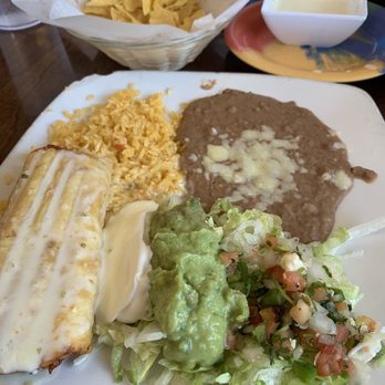 Mi Pueblo - Chicken chimichanga lunch - Mexican Near Me - Osceola, Arkansas