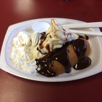 Daisy Queen - Fried Twinkie sundae! Delicious. - American Near Me - Marshall, Arkansas