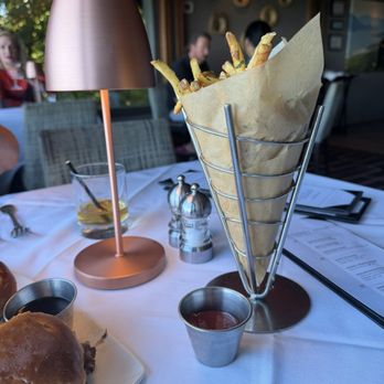 Chart House - Seafood Near Me - Portland, Oregon Chart House - Seafood Near Me - Portland, Oregon