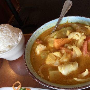 Mai Thai Restaurant - yellow curry chicken - Thai Near Me - Orange, Connecticut